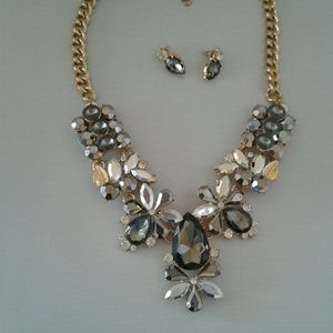 - Statement Necklace